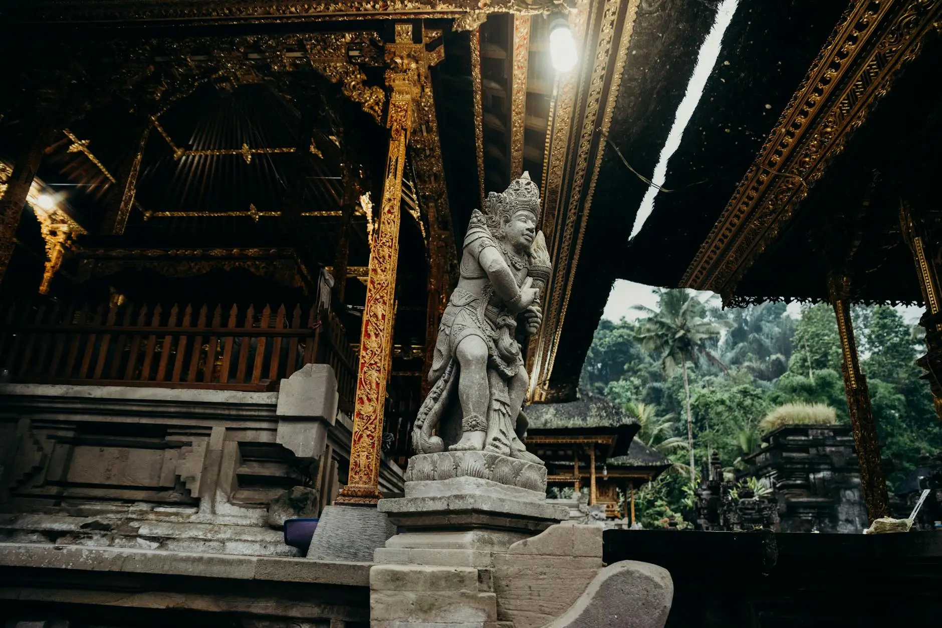 Sejarah dan asal usul minyak kutus kutus Gianyar
